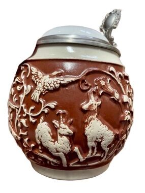 Gerz ~ Limited Edition #2104 ~ Brown & White ~  Hunting Design ~ Tankered